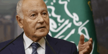 مصر: استعداد عربي للتوافق على تواجد بقوات دولية في غزة .. ولن نكون بوابة لتهجير الفلسطينيين ولن نغير هذا الموقف