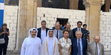 الدكتور سلطان القاسمي يدعم إعادة تأهيل مسرح بيروت الكبير