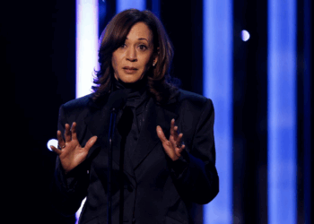 بيع كتاب “ 107 أيام “ قبل صدوره كامالا هاريس تروي كواليس السباق الرئاسي في 107 أيام