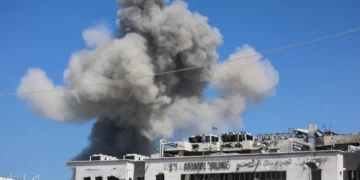 الجيش الإسرائيلي سيستخدم «قوة غير مسبوقة» بمدينة غزة… وينذر بإخلائها