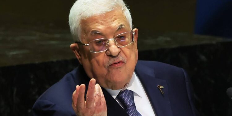 عباس مُرحبا باتفاق غزة: السيادة على القطاع لدولة فلسطين ونأمل أن تكون هذه الجهود مقدمة للوصول لحل سياسي دائم