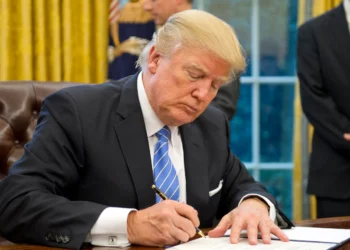 ترامب: الرهائن في غزة سيعودون إلى إسرائيل الإثنين والقطاع سيتم بناؤه بأموال دول المنطقة وسيكون أكثر أمانا