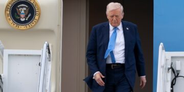 ترامب: الحرب في غزة انتهت واتفاق وقف النار بين “حماس” وإسرائيل سيبقى صامدًا وعملية إعمار القطاع ستبدأ فورًا