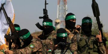 بعد الإفراج عن 20 أسيرًا إسرائيليًا.. “حماس” تدعو الوسطاء لإلزام “تل أبيب” باستكمال بنود خطة ترامب لإنهاء حرب غزة