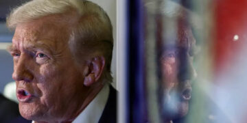 ترامب يأمر رسميًا باستئناف تجارب الأسلحة النووية في أمريكا بعد توقف استمر 30 عاما.. موسكو متخوفة وطهران تندد