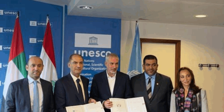 اتفاقية بين الشارقة و«اليونسكو» لإعادة تأهيل مسرح بيروت الكبير