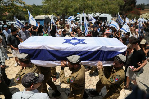 خطة أميركية لمكافأة من يعثر على جثث أسرى إسرائيليين في غزة.. والقوة الدولية للسيطرة على القطاع بدأت تتشكل