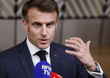 ماكرون يطالب بإنشاء “حوكمة خاصة” في غزة والاعتراف الكامل بدور الفلسطينيين فيها والضغط لتنفيذ اتفاق وقف النار