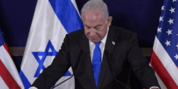 نتنياهو يقول ان تصويت المعارضة على مناقشة ضمّ الضفة الغربية يُعدّ “استفزازا سياسيا متعمدا لإثارة الفتنة” خلال زيارة نائب ترامب.. ودول عربية وإسلامية تدين قرار الكنيست