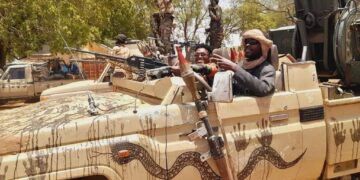 قوات الدعم السريع تعلن توقيف عدد من مقاتليها يشتبه بارتكابهم انتهاكات في الفاشر