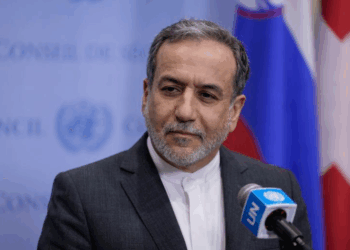 عراقجي: واشنطن طلبت تسليم اليورانيوم مقابل تأجيل آلية الزناد