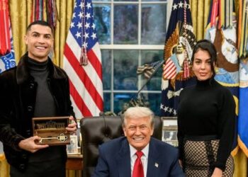 رونالدو أول رياضي ينال “المفتاح الذهبي” للبيت الأبيض