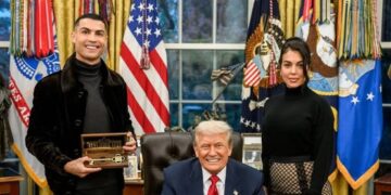 رونالدو أول رياضي ينال “المفتاح الذهبي” للبيت الأبيض