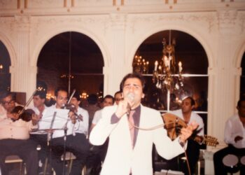 الفنان العراقي فريد حافظ : أنتمي لمدرسة الفن الأصيل وهكذا أرى الأغنية كلمة ولحنا