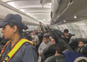 بدون ختم وعبر طريق سري.. تفاصيل رحلة غزة- جوهانسبرغ “الغامضة” تحمل 153 فلسطينيًا !