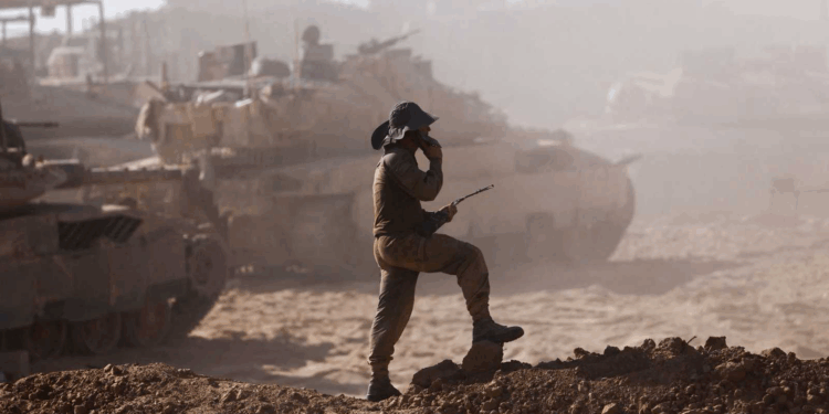 إسرائيل تطلق مناورة “الدفاع والقوة”.. وتأهب على حدود لبنان !