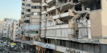 حزب الله يشيع الطبطبائي وتأهب إسرائيلي تحسبا للرد