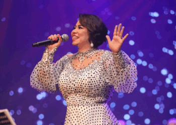 شيرين: لم أعتزل وأتعرض لطعنات من مقربين