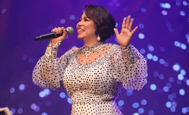 شيرين: لم أعتزل وأتعرض لطعنات من مقربين