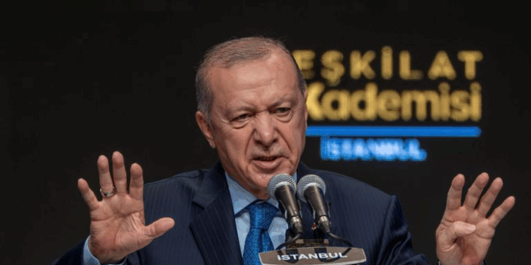 اجتماع في إسطنبول لمناقشة المرحلة المقبلة في غزة