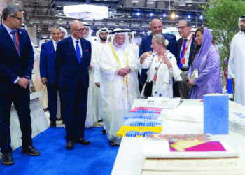 الدورة الـ 44 تقام تحت شعار «بينك وبين الكتاب» بمشاركة 2500 ناشر وعارض من 118 دولة سلطان القاسمي يفتتح «الشارقة للكتاب».. ويزف بشرى «الموسوعة العربية الشاملة»