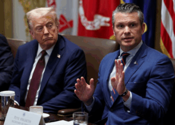 الجيش الأميركي يقدم خطة لترامب لضرب فنزويلا ويعلن عملية “الرمح الجنوبي”