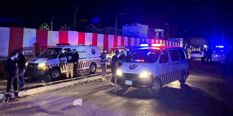 “حماس” تعلّق على إعلان إسرائيل استهداف معسكر لها في لبنان