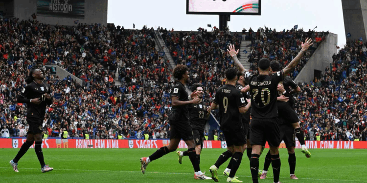 بلا رونالدو.. البرتغال تنتصر 9-1 وتصل للمونديال