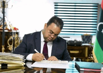 بسبب “طباعة الكتب”.. توقيف وزير التربية الليبي