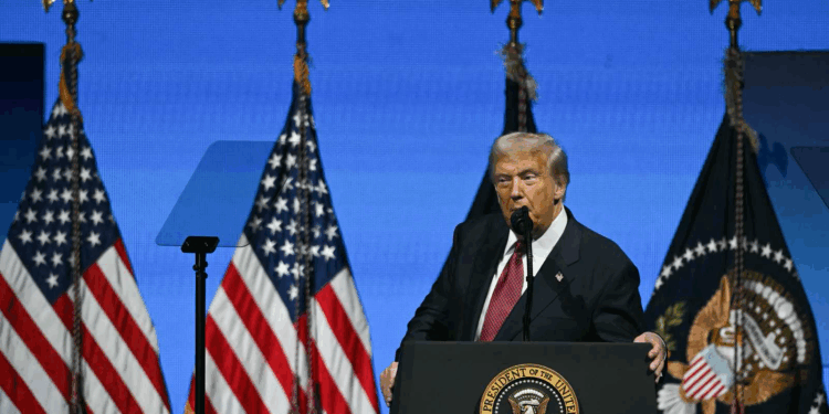 “نزع السلاح النووي”.. خطة “غامضة” تجمع ترامب وبوتين وشي