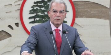 الوزير السابق وديع الخازن عميد المجلس العام الماروني في لبنان:  تحقيق الوفاق الوطني  بلبنان، في ظل الانقسامات الفكرية والطائفية العميقة، يتطلب جهودًا مستمرة وحوار وطني مبني على احترام التعددية بلبنان.. وزيارة البابا للبنان لها أبعاد روحية ورسائل سياسية للخارج 