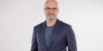 نديم قطيش يغادر “سكاي نيوز”: أسلّم الراية من موقع القوة