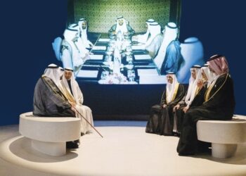 رئيس دولة الإمارات افتتح متحف زايد الوطني بحضور حكام الإمارات.. تزامناً مع الاحتفالات بعيد الاتحاد الـ54