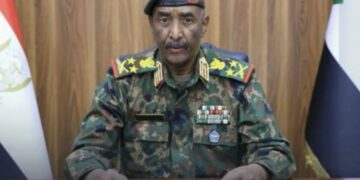 البرهان: لن نقبل بهدنة ما دام “الدعم السريع” في السودان والقتال سيستمر وقواتنا تعتمد على نفسها في حسم التمرد