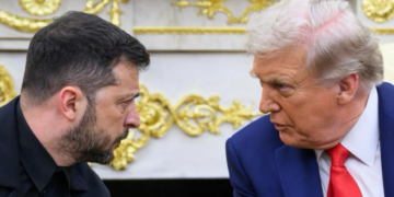 ترامب يُلمح لقرب توقيع اتفاق سلام بين روسيا وأوكرانيا وزيلينسكي يعلن الاتفاق على 90 بالمئة من الخطة الأمريكية.. اجتماع لحلفاء كييف لبحث الضمانات الأمنية