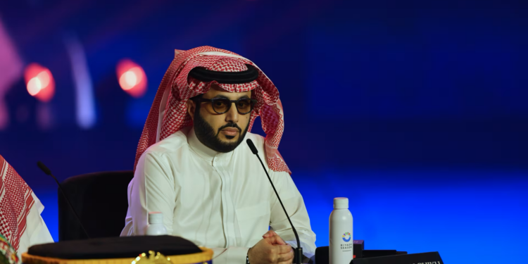 تركي آل الشيخ يوضح موقف موسم الرياض من فيلم «الست»: انتاج مصري 100%