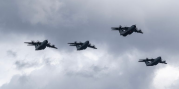 لوفيغارو: الجيوش الأوروبية تستعد لسيناريوهات صدام مع روسيا