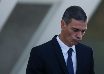 هزيمة للحزب الحاكم بإسبانيا في انتخابات إقليمية وصعود لليمين المتطرف