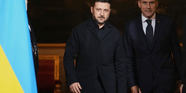 زيلينسكي بباريس وويتكوف بموسكو وسط حراك دبلوماسي لوقف حرب أوكرانيا