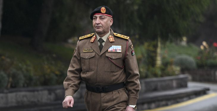 من هو رئيس الأركان الليبي ومن كان برفقته في الطائرة المنكوبة؟