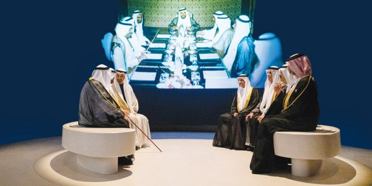 رئيس دولة الإمارات افتتح متحف زايد الوطني بحضور حكام الإمارات.. تزامناً مع الاحتفالات بعيد الاتحاد الـ54