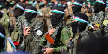 ترامب ونتنياهو في ميامي لمناقشة المرحلة الثانية من اتفاق وقف النار في غزة.. وقلق في إسرائيل من سلاح “حماس”