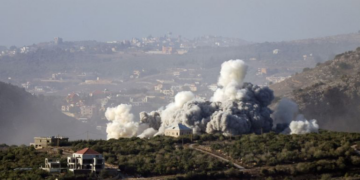 إسرائيل تقصف جنوب لبنان وحزب الله يحذر من الاستسلام للاحتلال