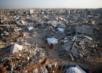 حماس تتهم إسرائيل بمواصلة خرق اتفاق غزة رغم الحديث عن المرحلة الثانية وتحذر من أن انتهاكات الاحتلال تزيد خطورة الأوضاع الإنسانية