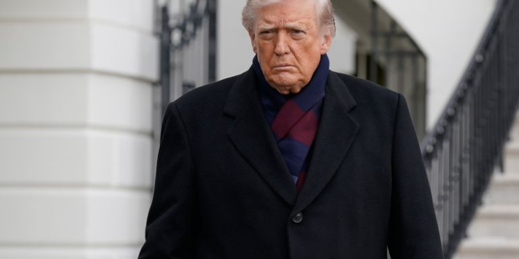 ترامب يتوعد تنظيم الدولة بعد مقتل جنود أميركيين في سوريا