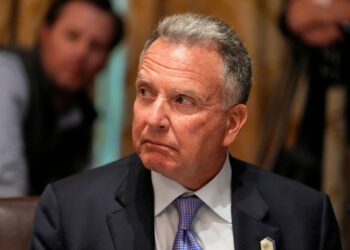 ترامب يرسل موفده إلى برلين للقاء زيلينسكي وأوروبيين لمناقشة حرب أوكرانيا.. ضغوط على كييف لتقديم تنازلات