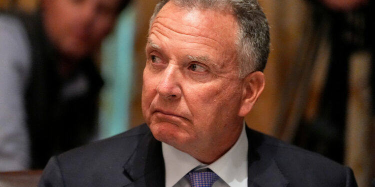 ترامب يرسل موفده إلى برلين للقاء زيلينسكي وأوروبيين لمناقشة حرب أوكرانيا.. ضغوط على كييف لتقديم تنازلات