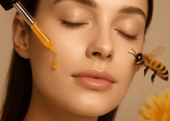 سمّ النحل يدخل عالم التجميل.. نتائج واعدة بأقل من شهر