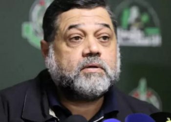 القيادي حمدان: لا يوجد داخل “حماس” قائدًا واحدًا يعارض هجوم السابع من أكتوبر ولا خلافات داخل الحركة وأي قوة تسعى لنزع سلاح المقاومة بالقوة ستعامل كقوة احتلال