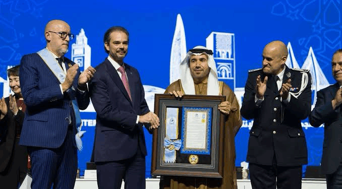 يعتبر أعلى وسام تمنحه منظمة الإنتربول لكبار القادة بالعالم اللواء الدكتور أحمد الريسي يحصل على وسام الإنتربول من الطبقة العليا تقديرا لجهوده في دعم وتعزيز الأمن العالمي